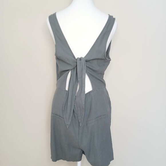Dynamite Pants - Dynamite Linen Blend Tie Back Romper Shorts Size Large